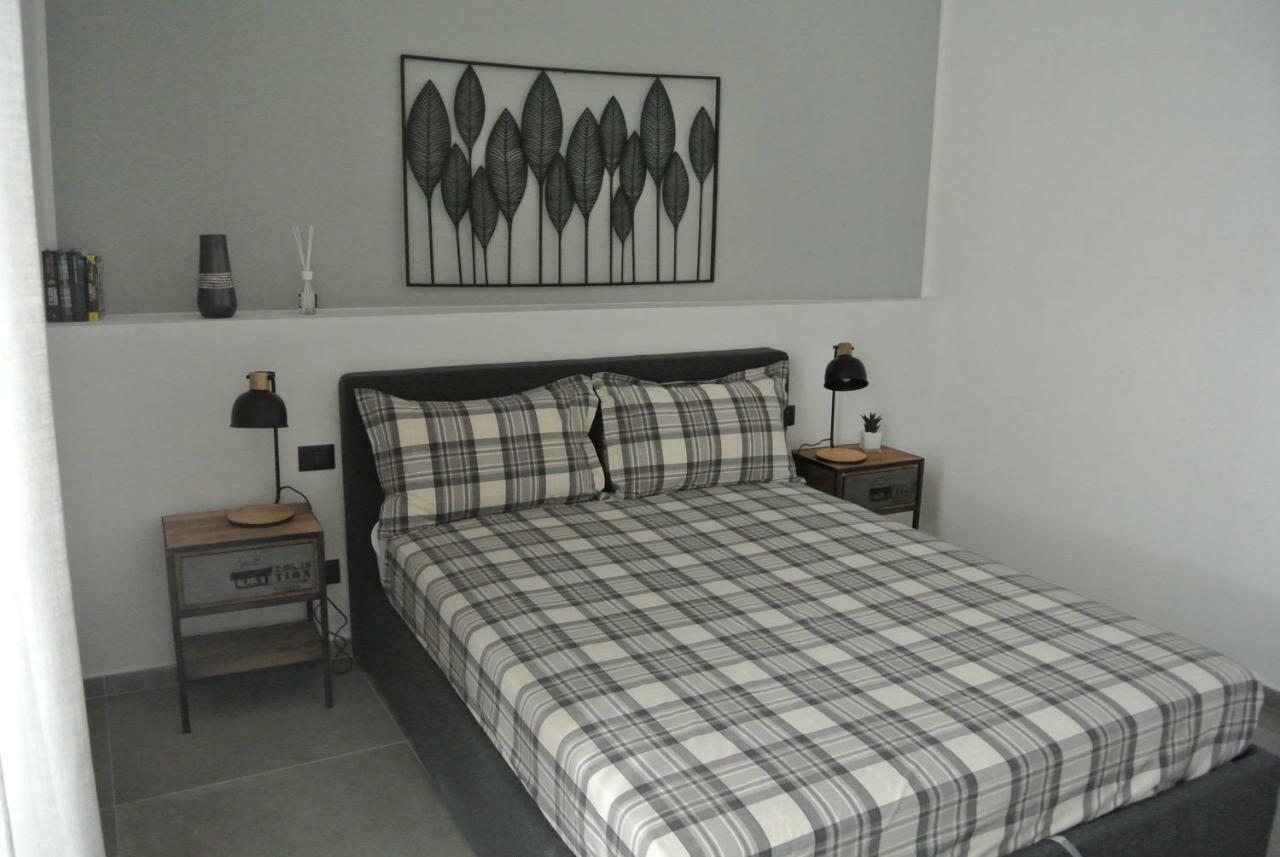 Urban Luxury Apartment Салерно Екстер'єр фото